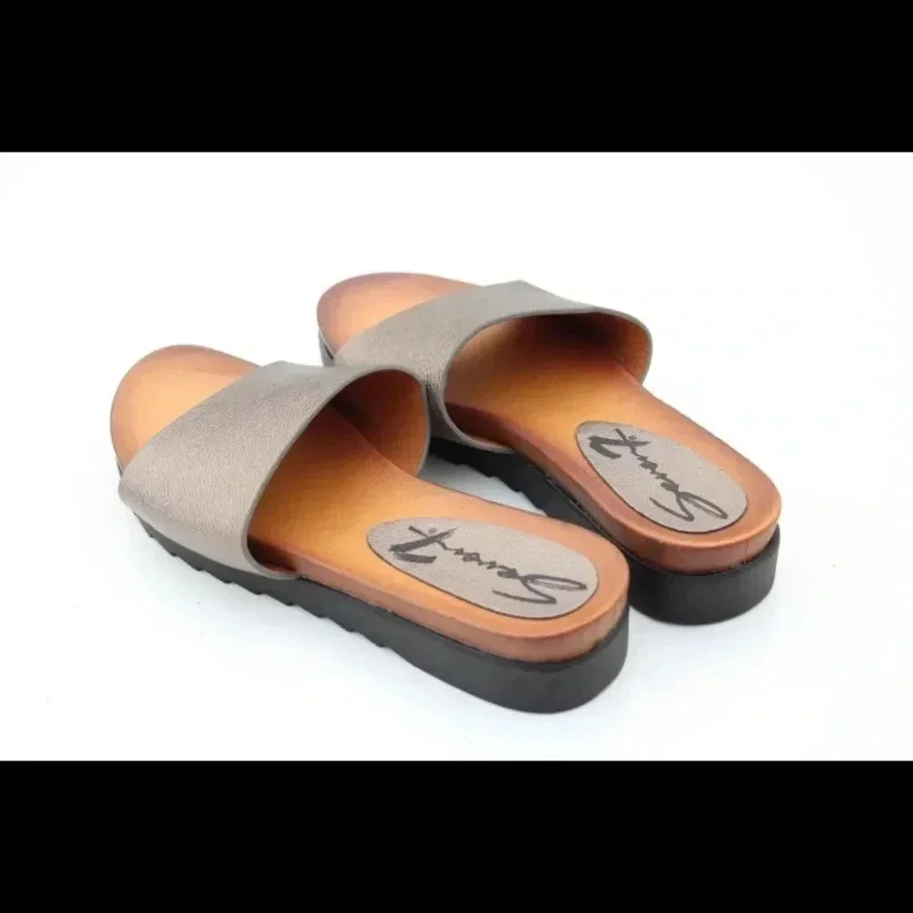 NWOT 7 for all man kind slide sandals
